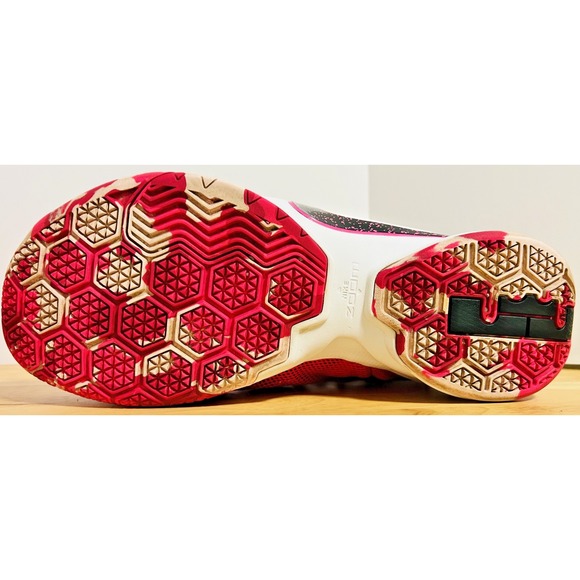 LEBRON JAMES IX NIKE Soldier 9 Zoom Mens Size 11.5 Think Pink Breast Cancer - Picture 7 of 10